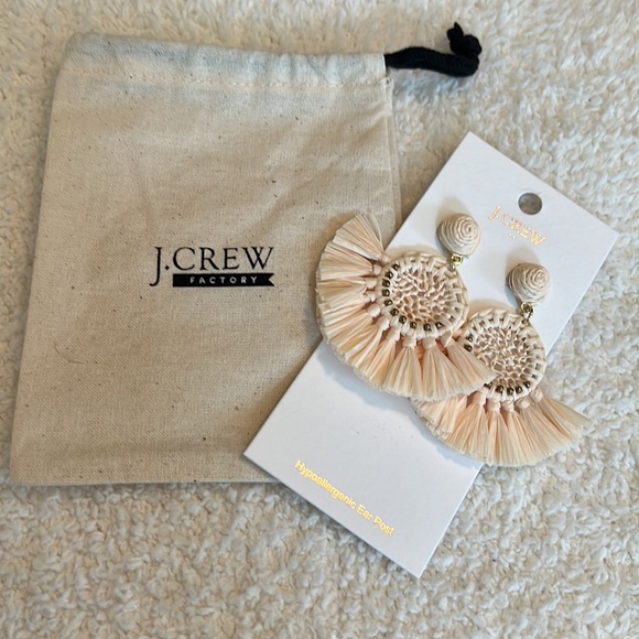 NWT J Crew Raffia Fan Statement Earrings - Picture 6 of 6